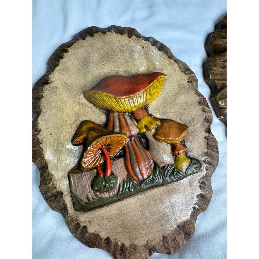 Vintage Ceramic Mushroom Wall Plaques - Picture 2 of 15